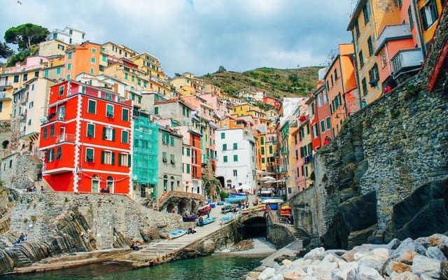 Khám phá vùng Cinque Terre - thiên đường du lịch đầy sắc màu tại Ý